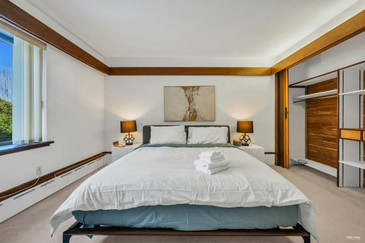 Historic Specious Home In Vancouver West Exterior photo